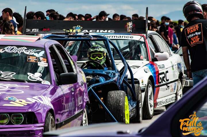 MaXpeedingRods Contributing to Local Racing Culture By Sponsoring A Full De Mango